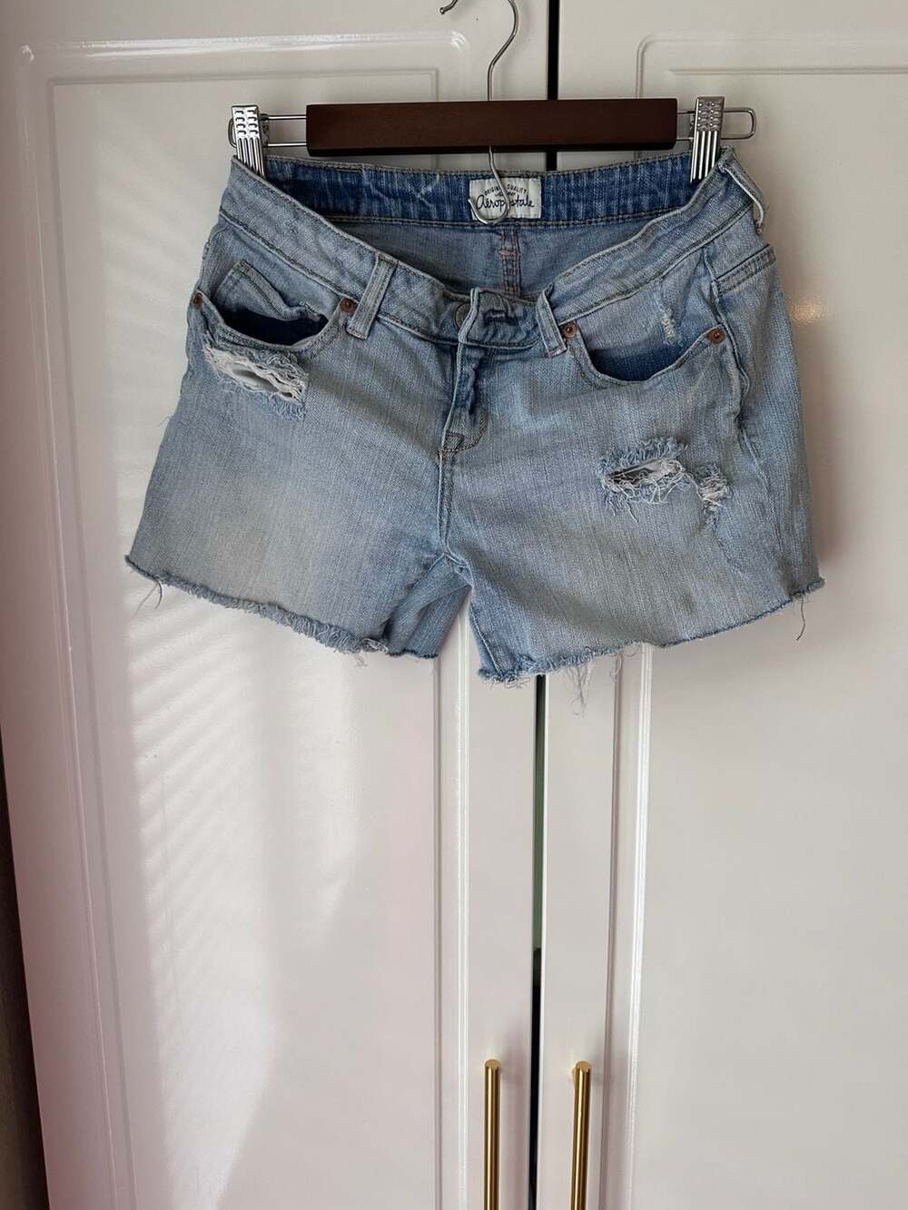 Aeropostale Girls Denim Cutoff Shorts Size 7/8 Light Wash Distressed